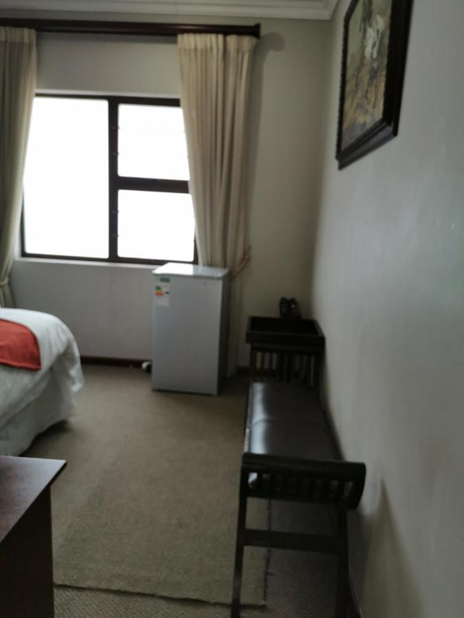 47 On Preston Guesthouse Йоханнесбург Экстерьер фото