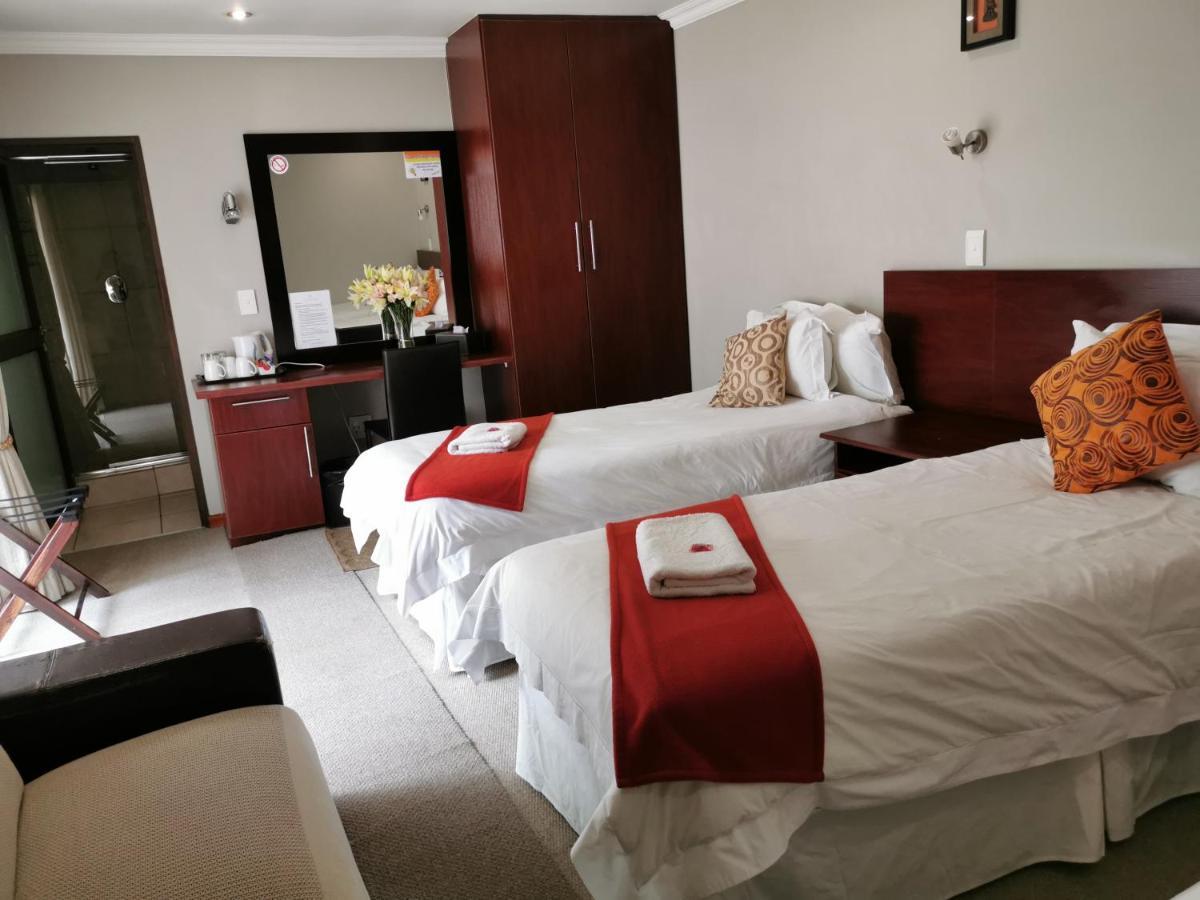 47 On Preston Guesthouse Йоханнесбург Экстерьер фото