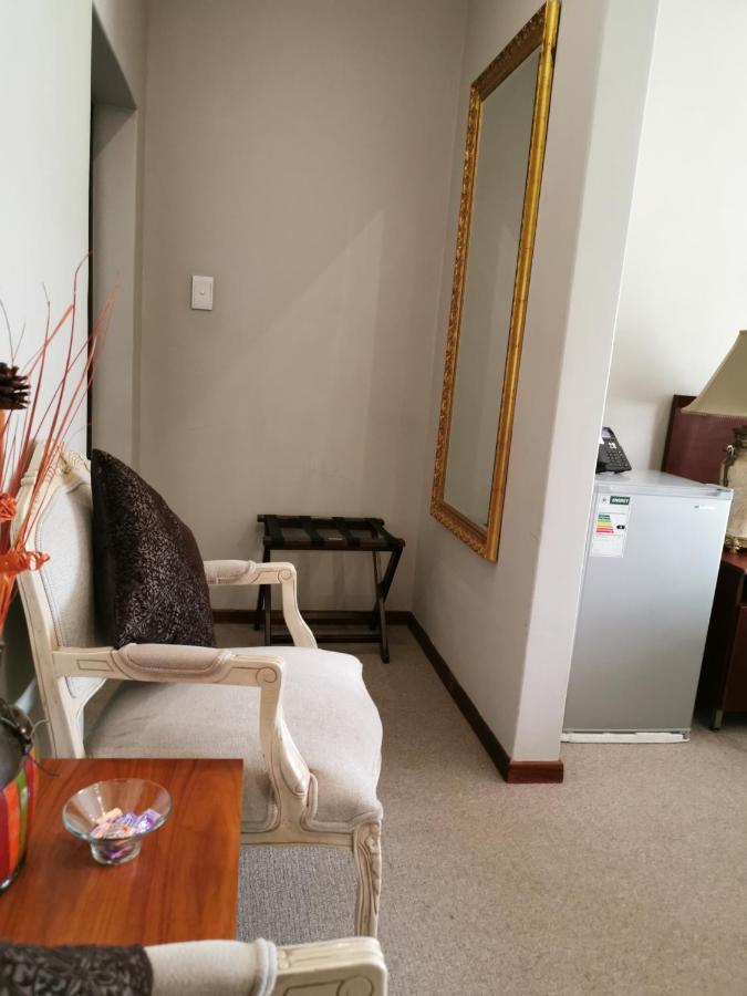 47 On Preston Guesthouse Йоханнесбург Экстерьер фото